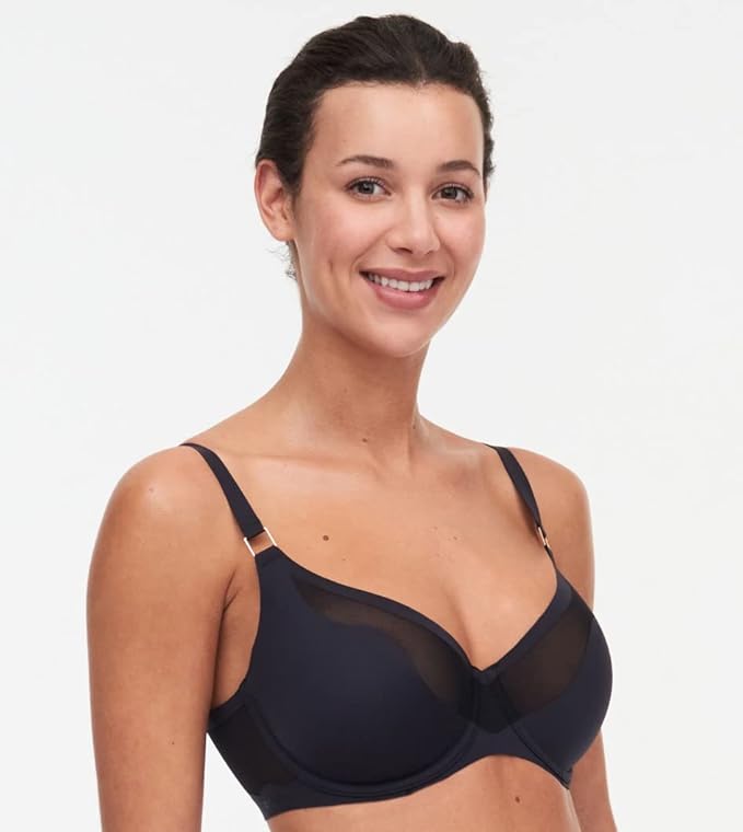 Chantelle - Pure Light Unlined  Moulded Bra