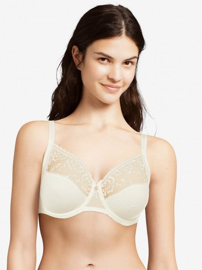 Chantelle - Every Curve Covering Wired Bra | Milk