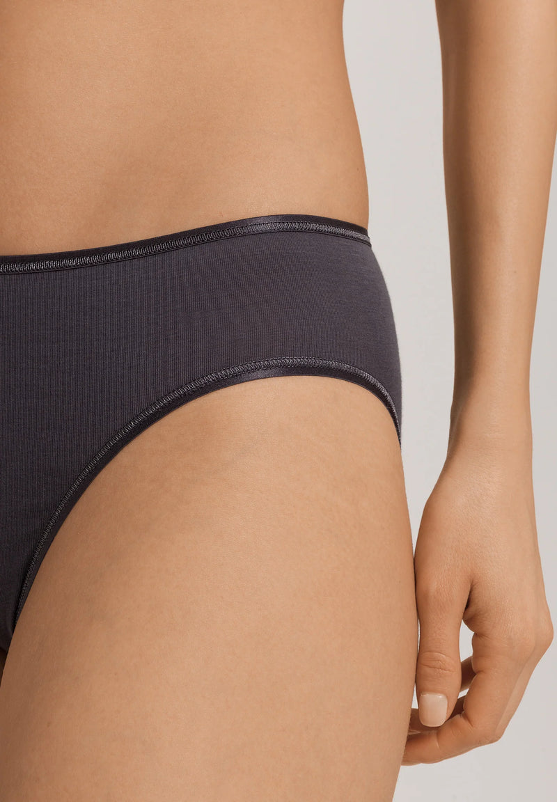 Hanro - Cotton Seamless Midi Brief | Black Pearl