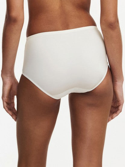Chantelle - Every Curve High Waisted Support Brief | Milk