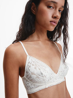 Calvin Klein - Ultra Soft Lace Wirefree Bralette