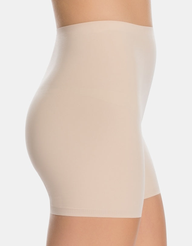 SPANX - Girl Short with Silicone Grip